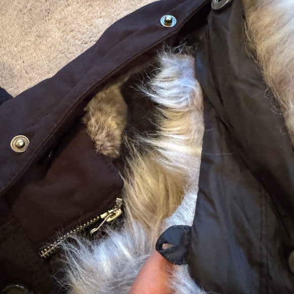 Hollister Teddy-lined Parka - Picture 6 of 6